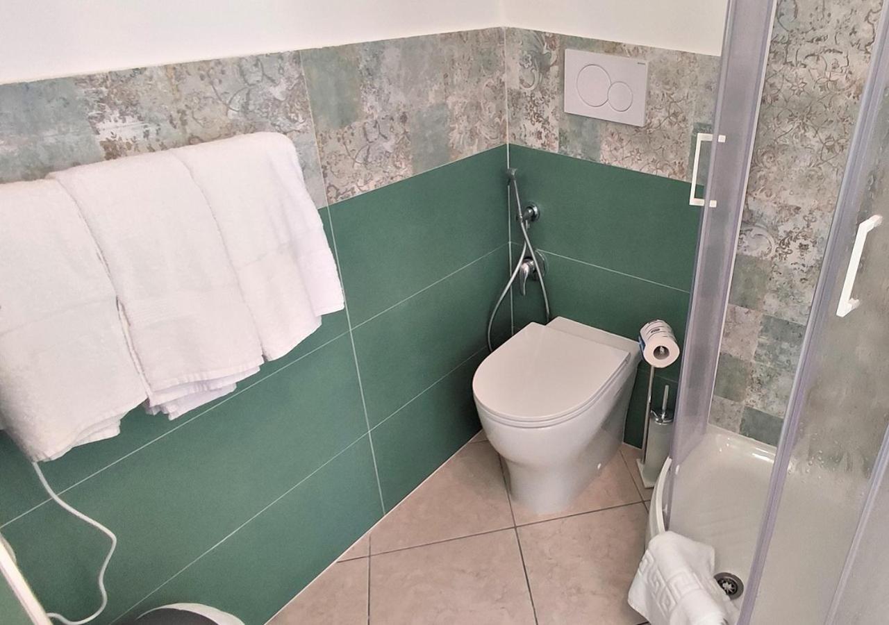 B&B Di Girolamo Lido Di Fondi Exterior photo