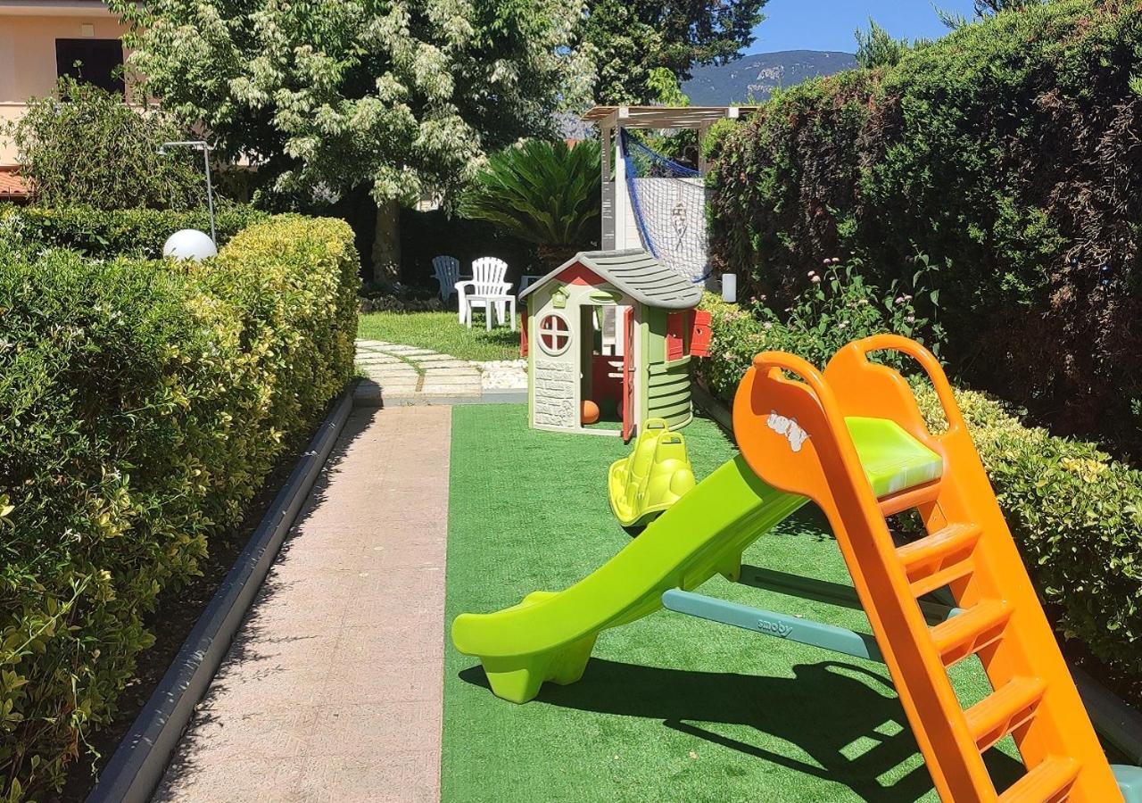 B&B Di Girolamo Lido Di Fondi Exterior photo